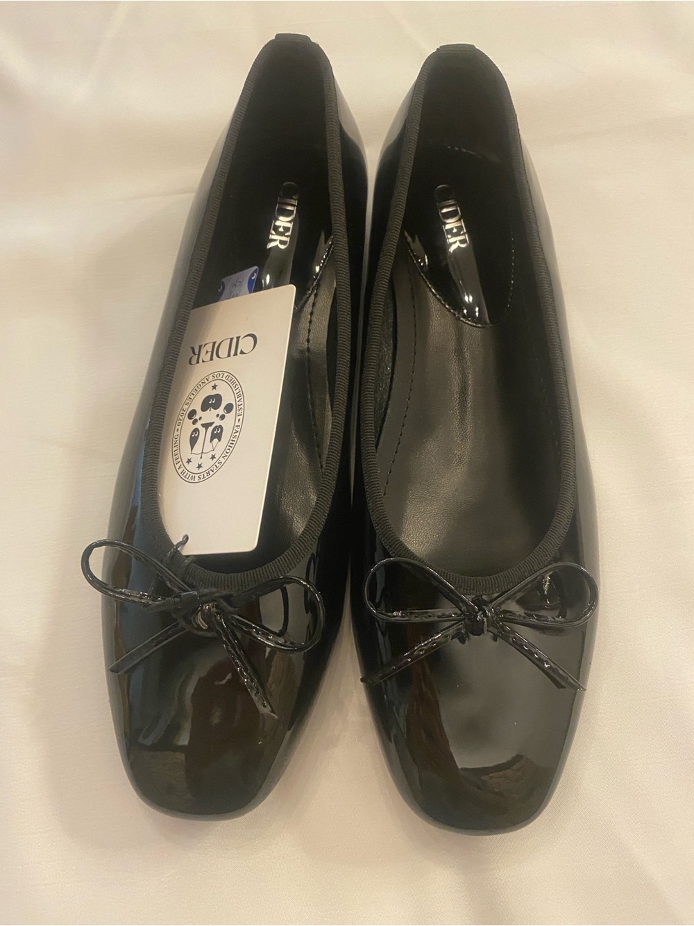 Cider Women’s Black Patent Ballet Flats Faux Leather Bow New size 9